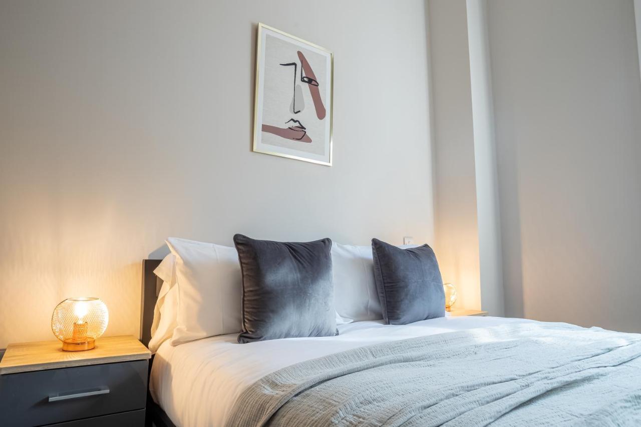 Elegant 1 Bedroom Apartments View & Parking By Opulent Sunderland (Tyne and Wear) Esterno foto