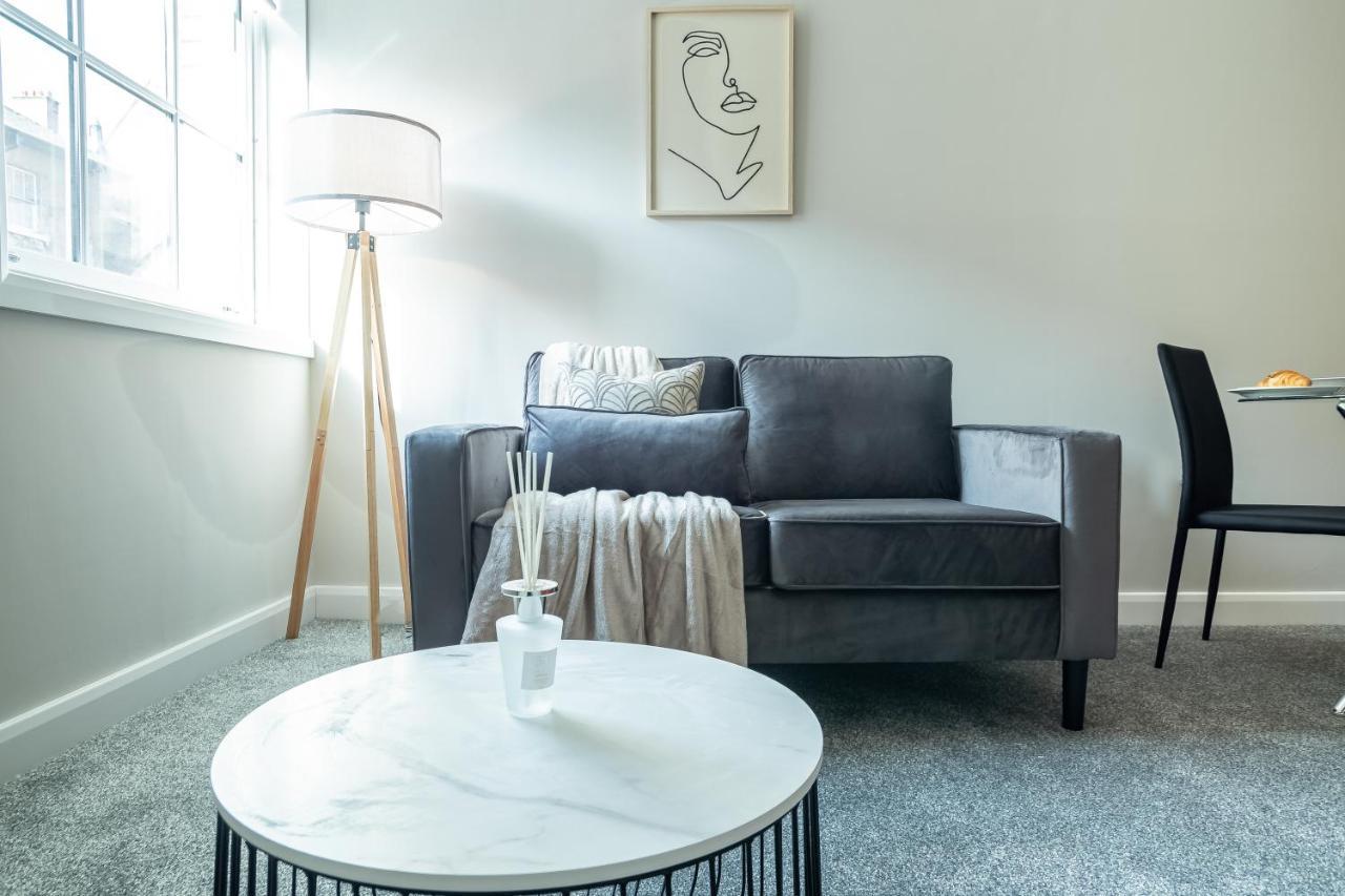 Elegant 1 Bedroom Apartments View & Parking By Opulent Sunderland (Tyne and Wear) Esterno foto