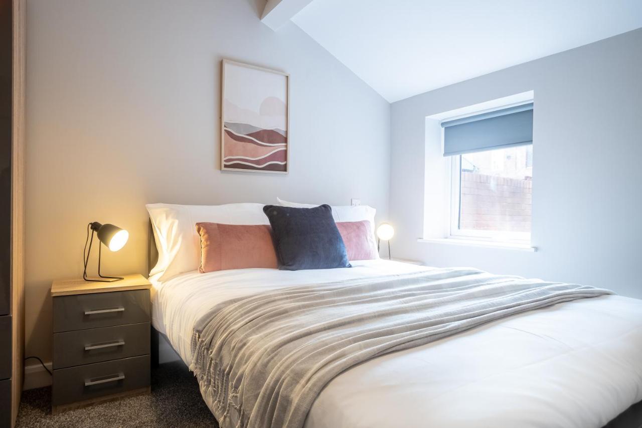 Elegant 1 Bedroom Apartments View & Parking By Opulent Sunderland (Tyne and Wear) Esterno foto